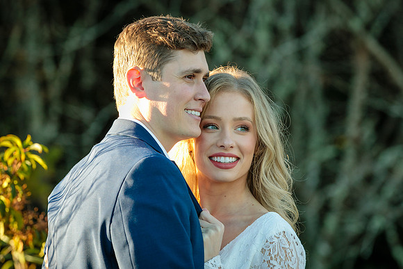 elopement close up